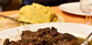 Spezzatino di Cervo e polenta al Rifugio Aquila Nera, Kamauz