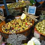 Mercato provenza, Olive erbe