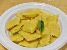 Festa di Santa Cristina Papiano, Tortelli di patate burro e salvia