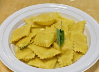 Festa di Santa Cristina Papiano, Tortelli di patate burro e salvia