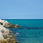 Il mare dinanzi al porto di Pesaro
