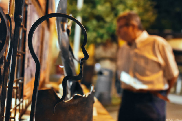 Una delle opere esposte in Piazza Mazzini a Stia per la XXIII Biennale di Arte Fabbrile